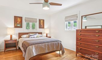 445 Chunns Cove Rd A, Asheville, NC 28805