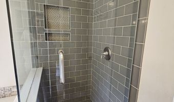 290 Oakmere Dr, Alpharetta, GA 30009
