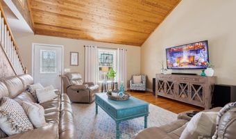 8 Alexander Chapel Dr, Asheville, NC 28804