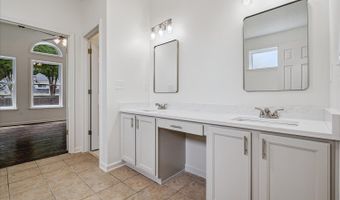 4463 GLENCHASE Dr, Bartlett, TN 38135