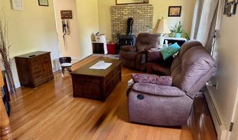 1 Gilman Rd, Hopkinton, RI 02832