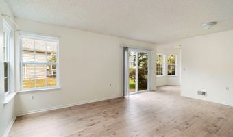 7 Tamarack Ct, Barnegat, NJ 08005