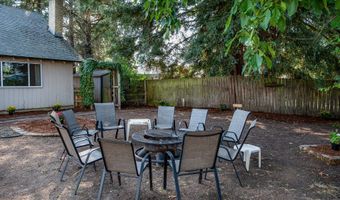 242 38TH St, Springfield, OR 97478