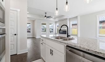 6704 Orange Ave, Bentonville, AR 72713