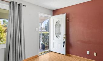 829 E CARLSON St, Cheyenne, WY 82009