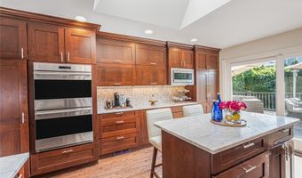 95 The Dell, Albertson, NY 11507