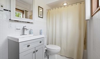 242 Colonial Ter, Albrightsville, PA 18210