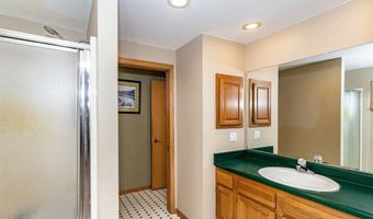 2005 N Dakota Ave, Ames, IA 50014