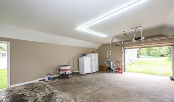 304 Oak St, Angola, IN 46703