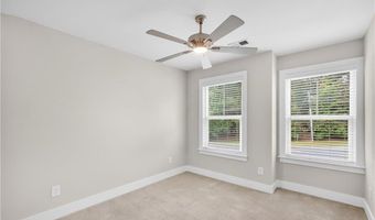 2106 MOORES MILL Rd 106, Auburn, AL 36830