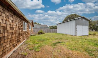 1145 NEWPORT Ave, Bandon, OR 97411