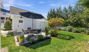 244 14th St, Avalon, NJ 08202