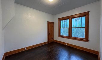 616 N 4th St, Arkansas City, KS 67005