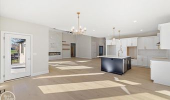 880 Hemlock Dr, Addison, MI 48370