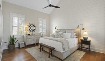 2 Tomlow Trce, Beaufort, SC 29906