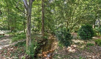 199 WOODFIELD Dr, Auburn, AL 36830