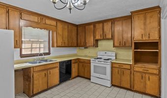 914 Barbragale Ave, Albany, GA 31705