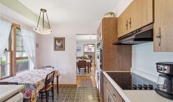 506 2nd St SE, Altoona, IA 50009