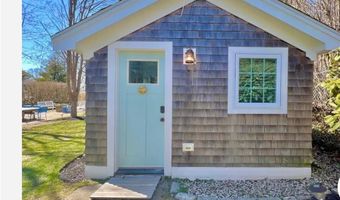 313 Wolcott Ave, Middletown, RI 02842