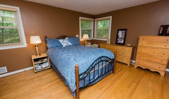 6789 LITTLE FALLS Rd, Arlington, VA 22213