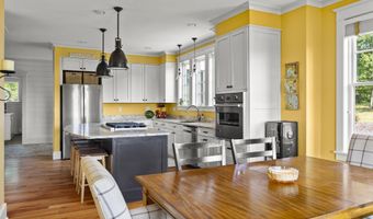 208 Old S Durham Hwy, Acra, NY 12405