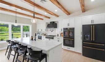 1264 Central Ave, Johnston, RI 02919