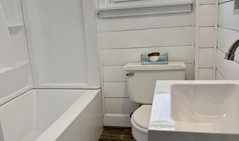 23 Trafalgar Sq 23, Barre, MA 01005