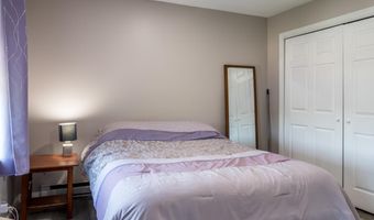 46 Broadview Ave, Auburn, ME 04210