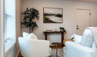 32 Exchange St 103, East Greenwich, RI 02818