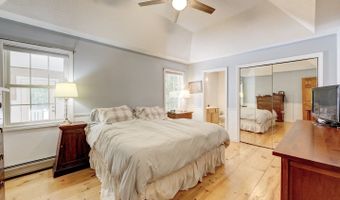 35 Woodsedge Ct, Berlin, CT 06037