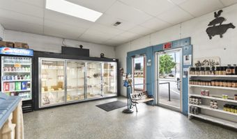 10 N Main St, Arab, AL 35016