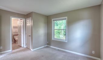 44 W INNER Cir, Dover, DE 19904