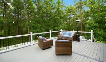 102 Windjammer Dr, Barnegat, NJ 08005