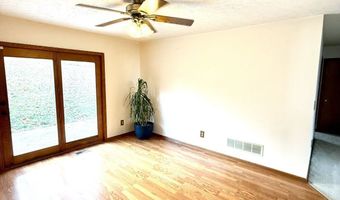 3055 Glenfinnan Dr, Albany, OH 45710