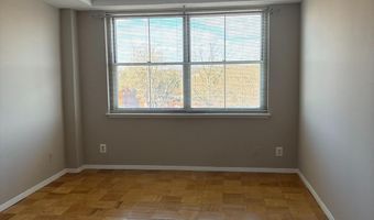 2030 N ADAMS St 1008, Arlington, VA 22201