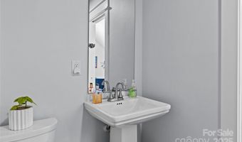 2617 Bay St, Charlotte, NC 28205