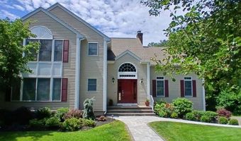 20 Laura Dr, Danbury, CT 06811