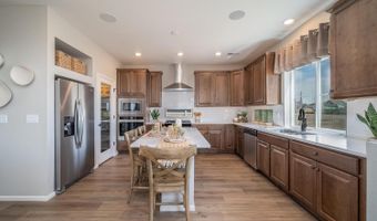 21845 E 51st Dr, Aurora, CO 80019