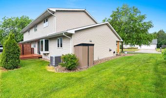 1023 W RIDGEVIEW Dr, Appleton, WI 54914