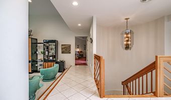 15 Inverness Rd, Falmouth, ME 04105