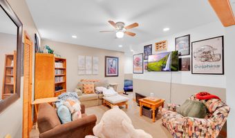 928 Seaman Ave, Beachwood, NJ 08722