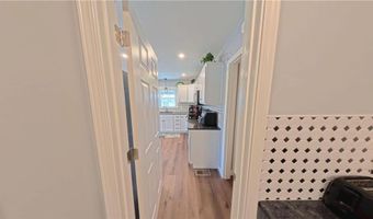 980 Lake Viking Ter, Altamont, MO 64620