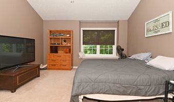541 Yorktown Ln, Avon, IN 46123