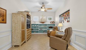 6903 Crestpoint Dr, Apollo Beach, FL 33572