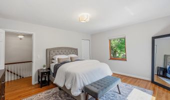 3119 N Farmcrest Dr, Amberley, OH 45213