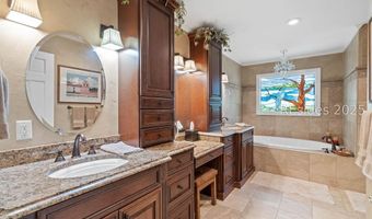 10 Settlers Cv, Beaufort, SC 29907