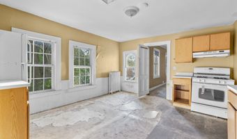 19 Elm St, Ansonia, CT 06401