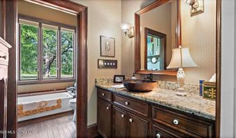 3826 Mississippi 18, Brandon, MS 39042
