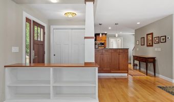 107 Gardeners Grove Rd, Belmont, NH 03220