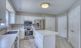2 HEATHERFIELD Way, Dover, DE 19904
